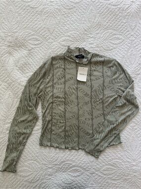 Forever 21 Sage Green Y2K Style Long-Sleeve Light-Weight Mock Neck Top NWT